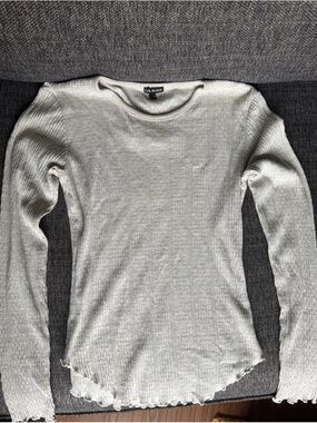 Y2K Guess Light Gray Ribbed Long Sleeve Top